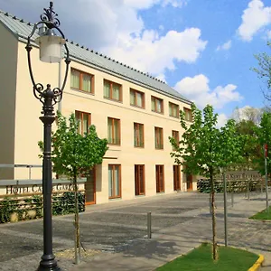 **** Hotel Castle Garden Węgry